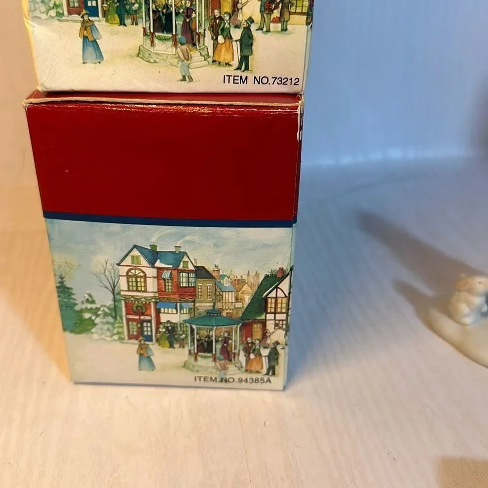 Lemax Village Collection Poly Resin Accessories 90s Lighted‎ Bridge Snow Bunny